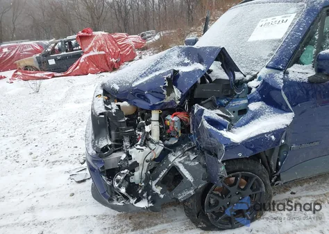 2020 Jeep Renegade Altitude 4X4 from USA, damaged, VIN ZACNJBBB9LPM10823